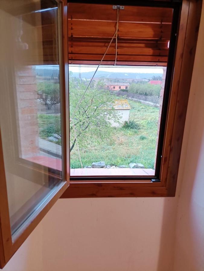 Familiar Con Chimenea - Alt Emporda *